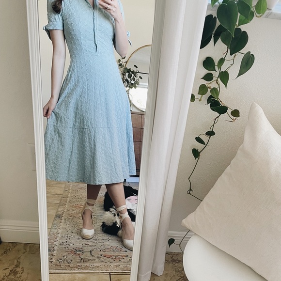 Gal meets glam for Anthropologie | Judith eyelet tie sleeves blue midi dress 🌸 - Picture 2 of 11